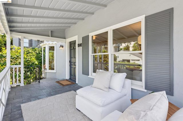 1841 Carter St, Oakland, CA 94602
