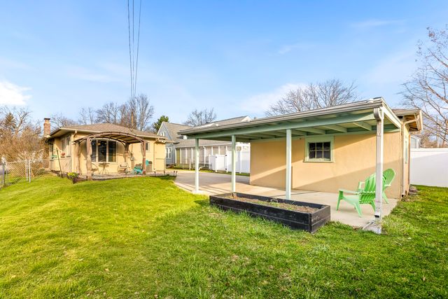 136 N Broad Street, Battle Creek, MI 49017