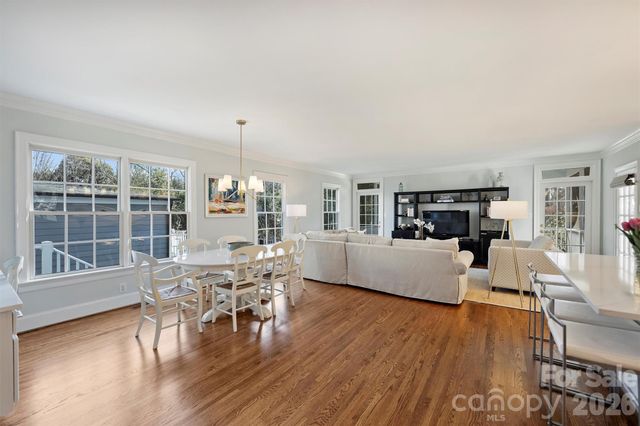 2220 Colony Road, Charlotte, NC 28209