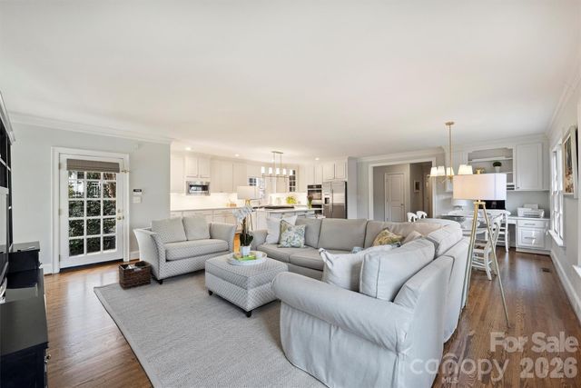 2220 Colony Road, Charlotte, NC 28209