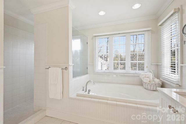 2220 Colony Road, Charlotte, NC 28209