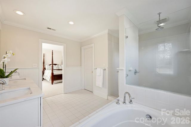 2220 Colony Road, Charlotte, NC 28209