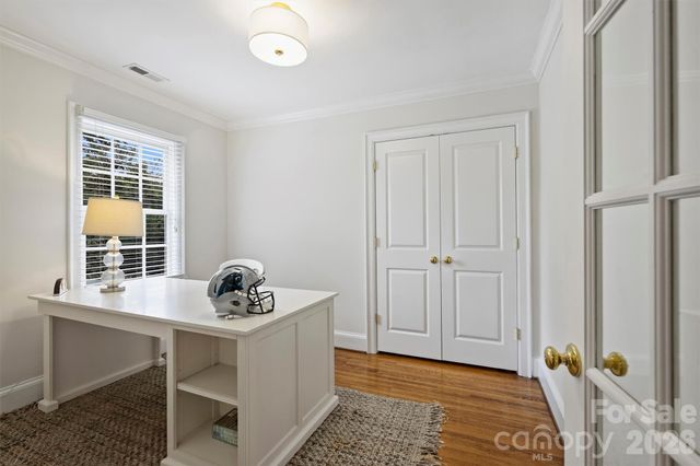 2220 Colony Road, Charlotte, NC 28209