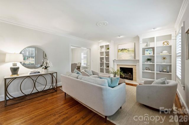 2220 Colony Road, Charlotte, NC 28209