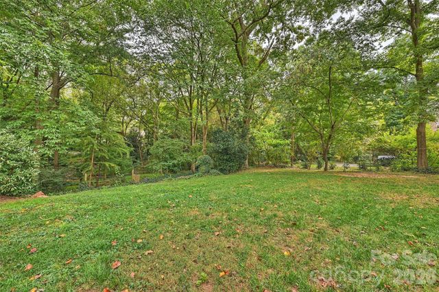 2220 Colony Road, Charlotte, NC 28209