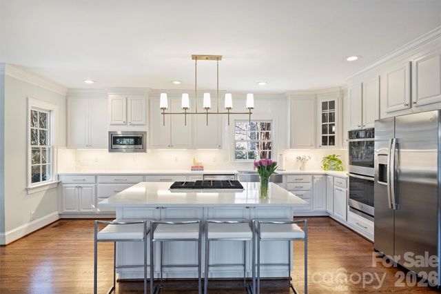 2220 Colony Road, Charlotte, NC 28209