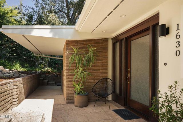 1630 Torcida Drive, La Canada Flintridge, CA 91011