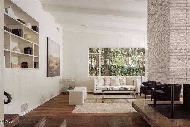 1630 Torcida Drive, La Canada Flintridge, CA 91011