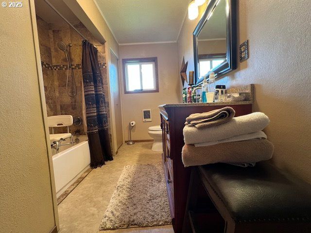 1627 MAPLE St, Myrtle Point, OR 97458