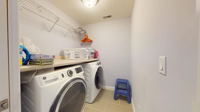 1709 E Horizon Lane, Urbana, IL 61802