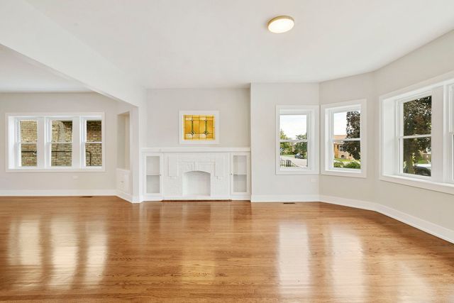 2510 Oak Park Avenue, Berwyn, IL 60402
