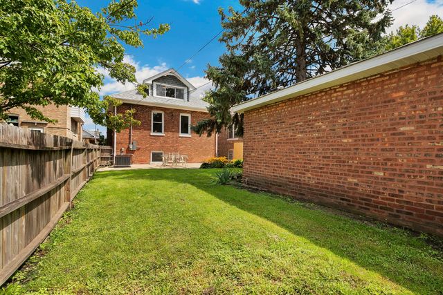 2510 Oak Park Avenue, Berwyn, IL 60402