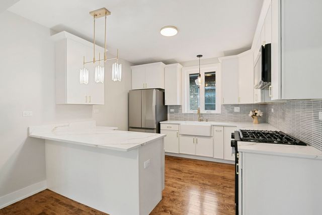 2510 Oak Park Avenue, Berwyn, IL 60402