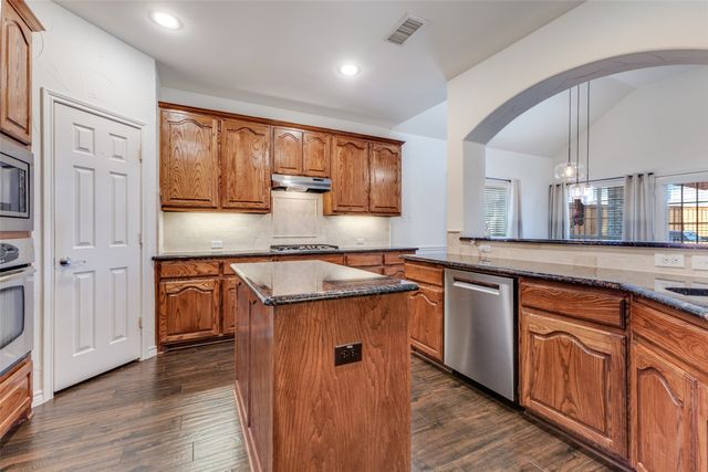 529 Windward Drive, Murphy, TX 75094