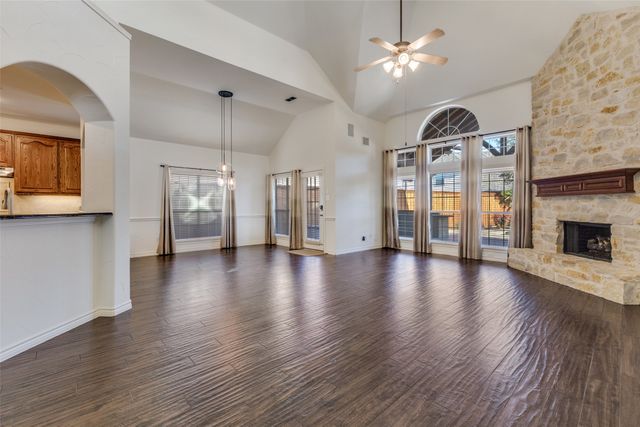 529 Windward Drive, Murphy, TX 75094