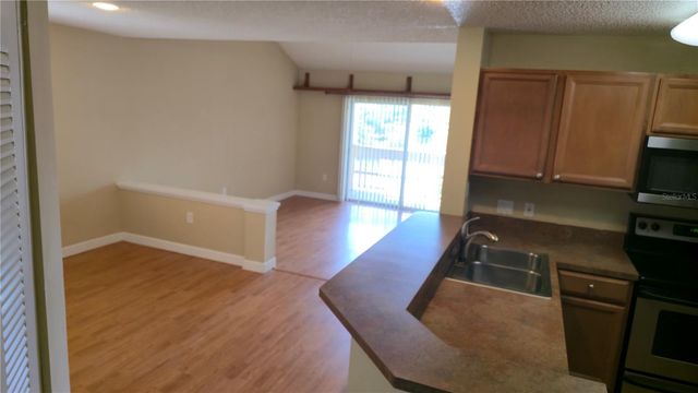 115 112TH AVENUE NE 810, St Petersburg, FL 33716