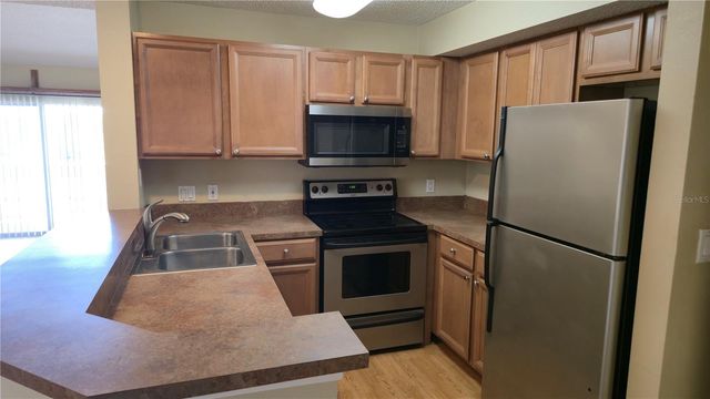 115 112TH AVENUE NE 810, St Petersburg, FL 33716