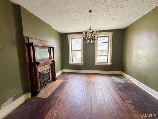 1211 Victor Street, St Louis, MO 63104