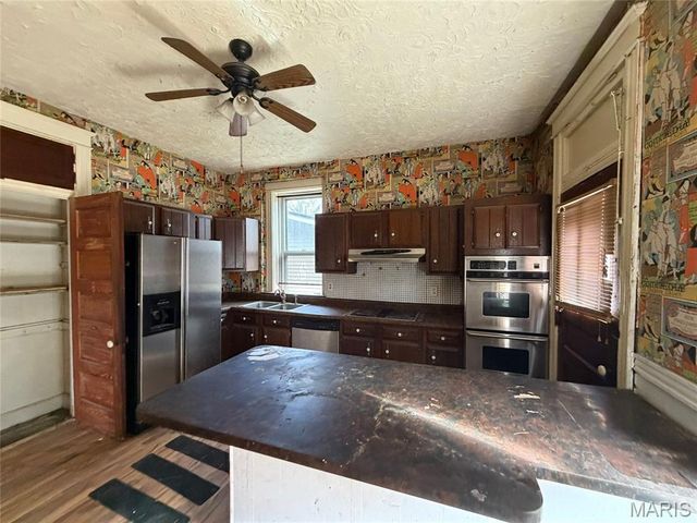 1211 Victor Street, St Louis, MO 63104