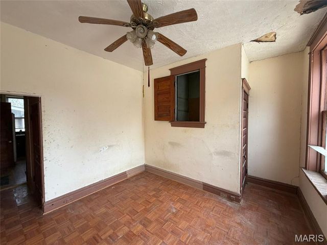 1211 Victor Street, St Louis, MO 63104