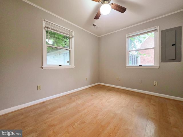 2419 FAIRHAVEN AVE, Alexandria, VA 22303