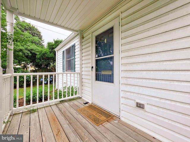2419 FAIRHAVEN AVE, Alexandria, VA 22303