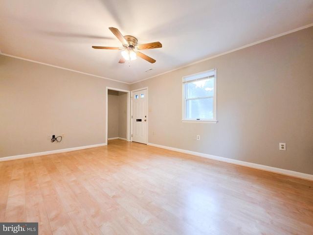 2419 FAIRHAVEN AVE, Alexandria, VA 22303