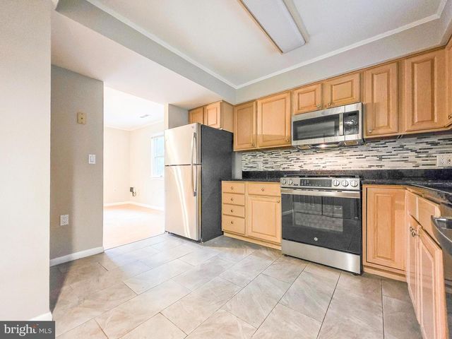 2419 FAIRHAVEN AVE, Alexandria, VA 22303