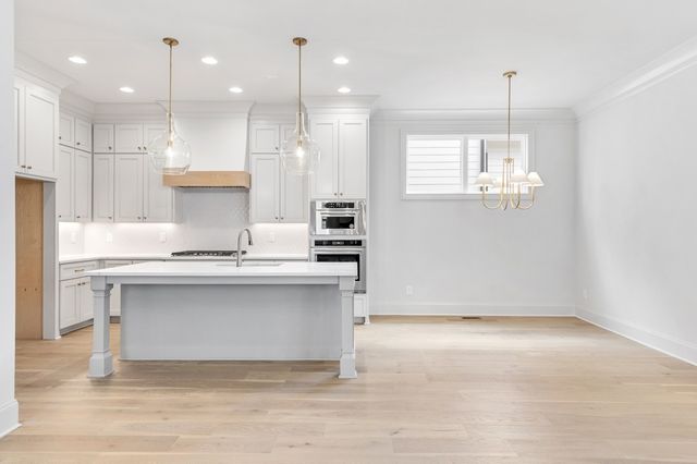 8013 Southvale Blvd, Franklin, TN 37064