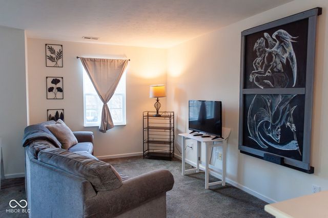 2478 Cedarmill Drive, Franklin, IN 46131