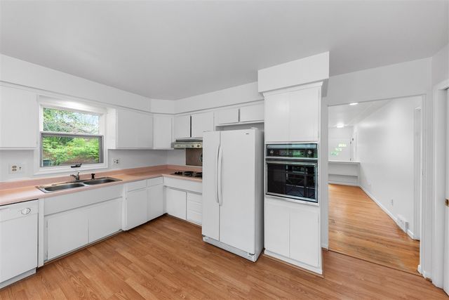 5535 Geddes Road, Ann Arbor, MI 48105