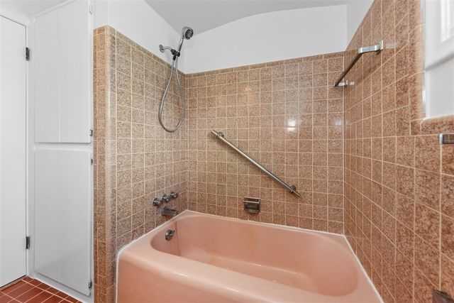 5535 Geddes Road, Ann Arbor, MI 48105