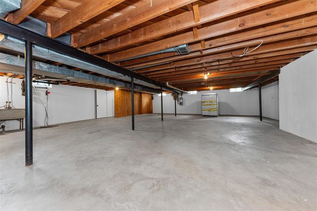 5535 Geddes Road, Ann Arbor, MI 48105