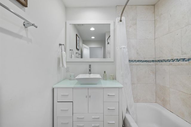 100 Neptune Drive, Hypoluxo, FL 33462