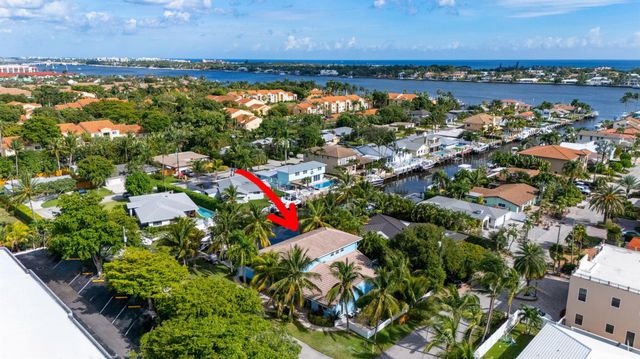 100 Neptune Drive, Hypoluxo, FL 33462
