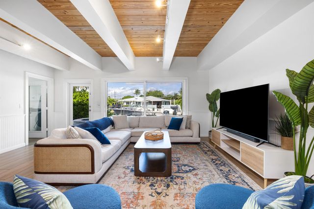 100 Neptune Drive, Hypoluxo, FL 33462