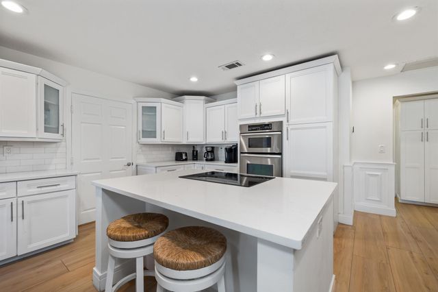 100 Neptune Drive, Hypoluxo, FL 33462