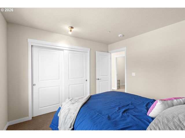 28432 Sw ORLEANS Ave, Wilsonville, OR 97070