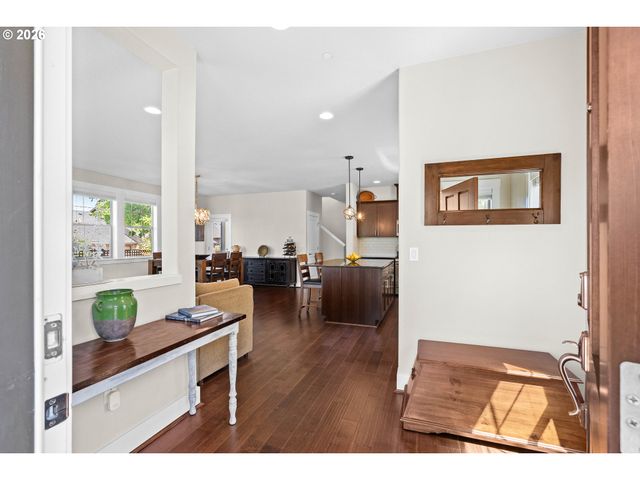 28432 Sw ORLEANS Ave, Wilsonville, OR 97070