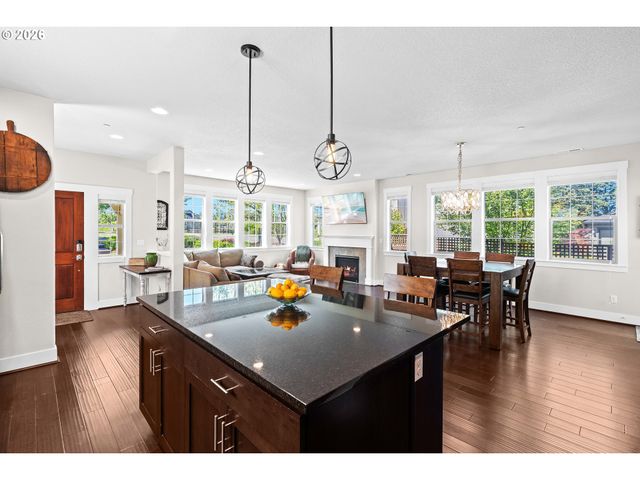 28432 Sw ORLEANS Ave, Wilsonville, OR 97070