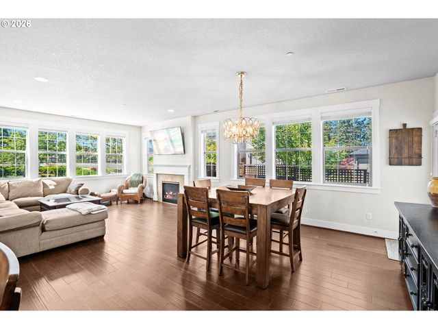 28432 Sw ORLEANS Ave, Wilsonville, OR 97070