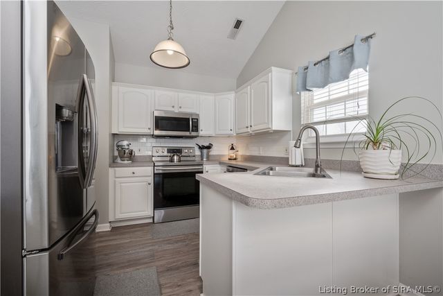 3551 Peach Tree Street, Jeffersonville, IN 47130