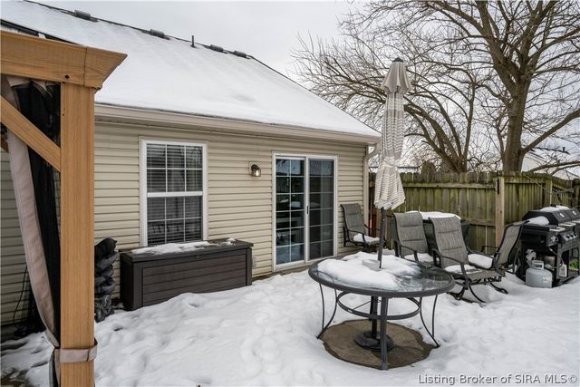 3551 Peach Tree Street, Jeffersonville, IN 47130