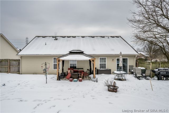 3551 Peach Tree Street, Jeffersonville, IN 47130