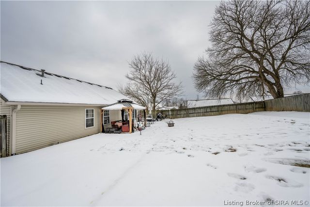 3551 Peach Tree Street, Jeffersonville, IN 47130