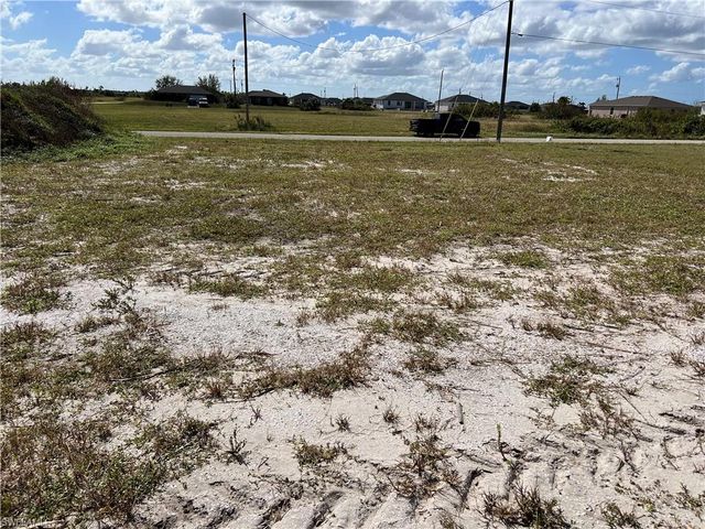 3803 41st TER, Cape Coral, FL 33993