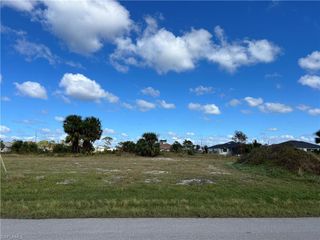 3803 41st TER, Cape Coral, FL 33993