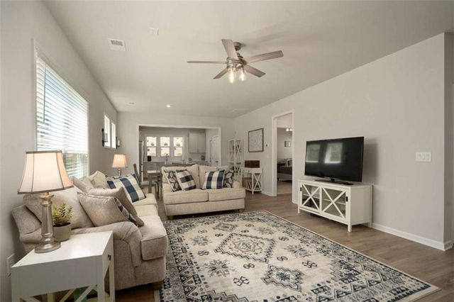 1260 Starboard Way, Greensboro, GA 30642