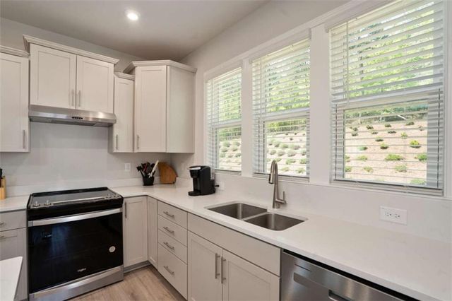 1260 Starboard Way, Greensboro, GA 30642