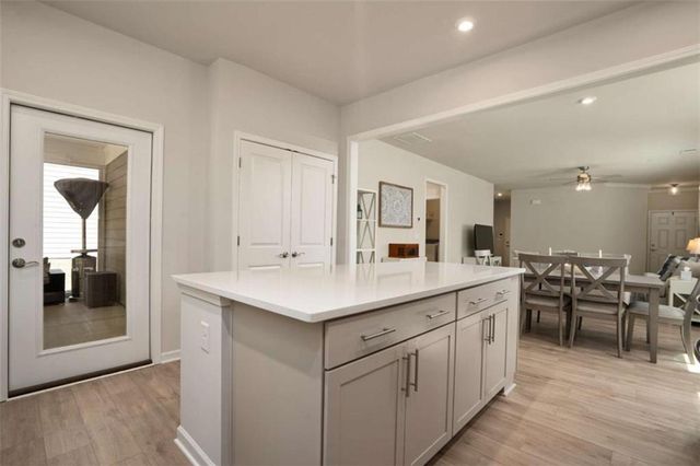 1260 Starboard Way, Greensboro, GA 30642